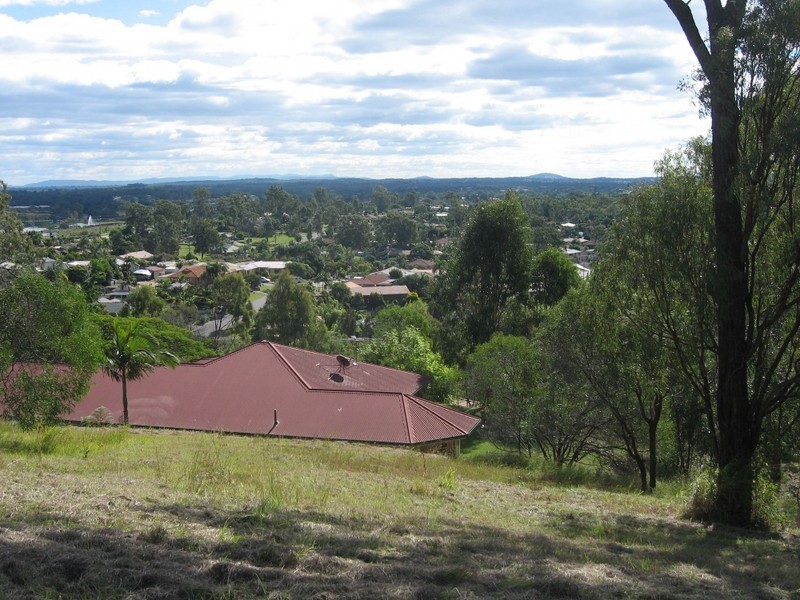 Edens Landing QLD 4207
