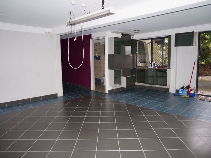 192 Dennis Road, Springwood QLD 4127