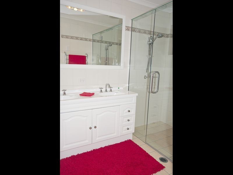 2 Seers Court, Shailer Park QLD 4128