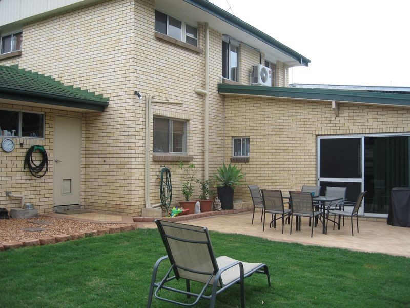 9 Conifer Street, Daisy Hill QLD 4127