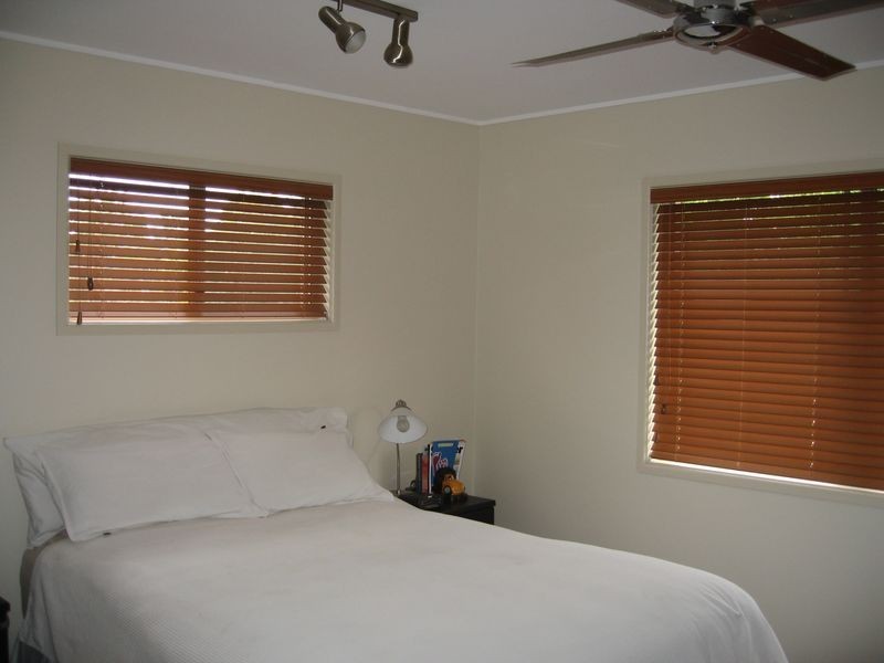 9 Conifer Street, Daisy Hill QLD 4127
