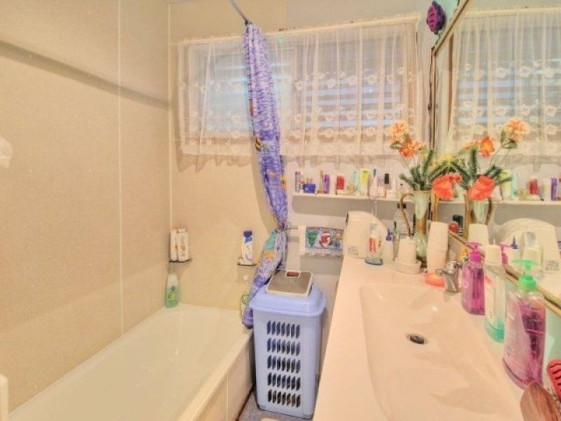 42 Queens Road, Slacks Creek QLD 4127