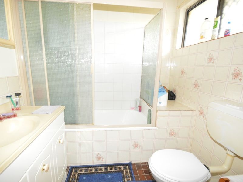 2/65 North Road, Woodridge QLD 4114