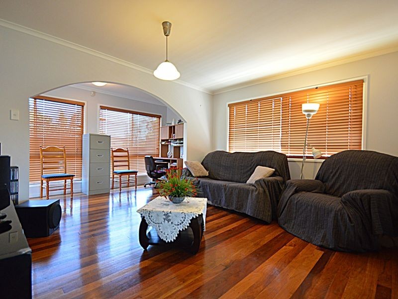 4 Inverell Court, Loganholme QLD 4129