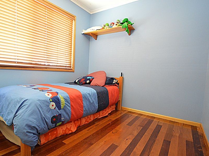 4 Inverell Court, Loganholme QLD 4129