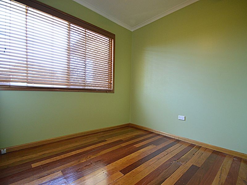 4 Inverell Court, Loganholme QLD 4129