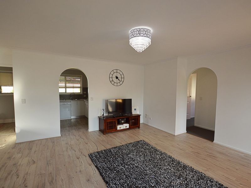 33 Springfield Crescent, Daisy Hill QLD 4127