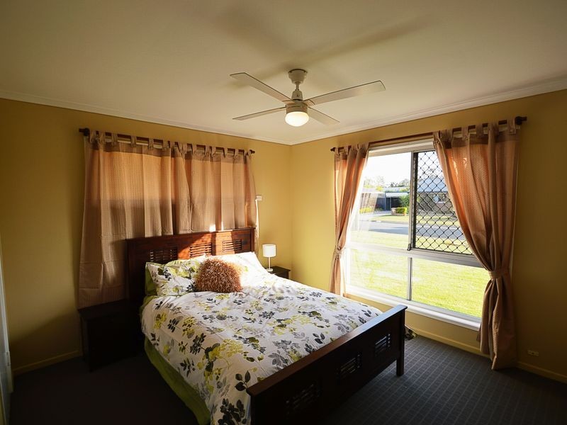 33 Springfield Crescent, Daisy Hill QLD 4127