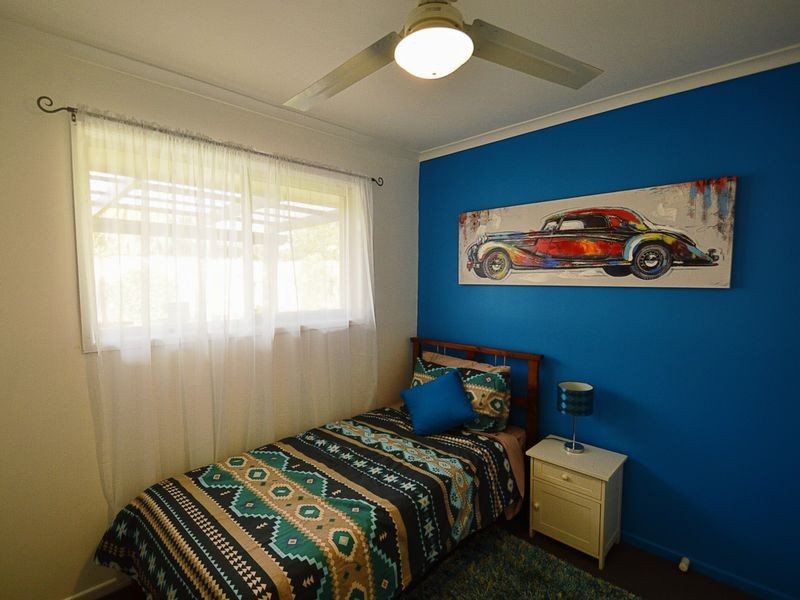 33 Springfield Crescent, Daisy Hill QLD 4127