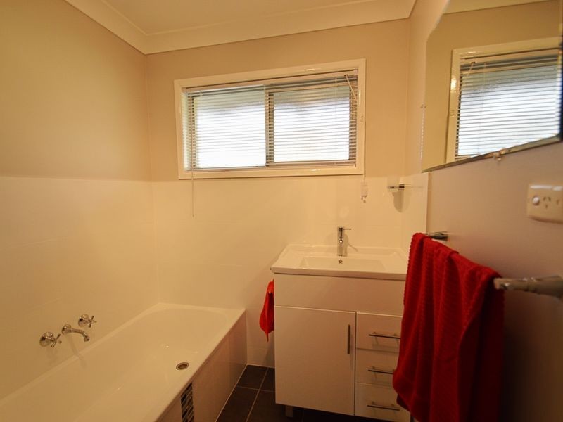 33 Springfield Crescent, Daisy Hill QLD 4127