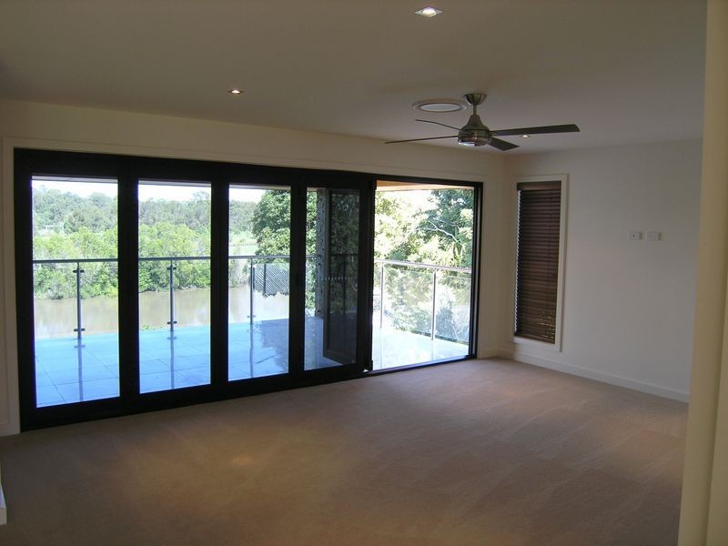 2a Omaru Street, Loganholme QLD 4129