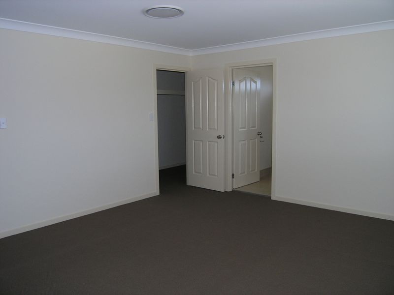2 Celandine Street, Shailer Park QLD 4128