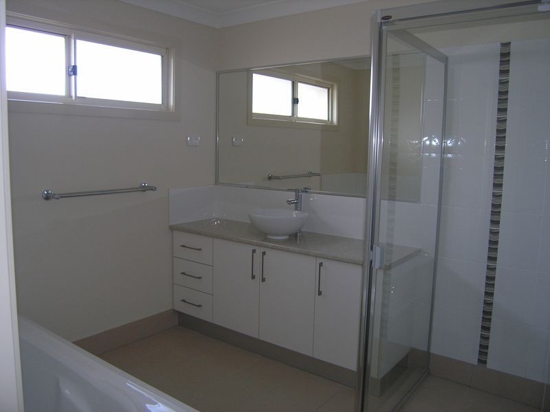 2 Celandine Street, Shailer Park QLD 4128