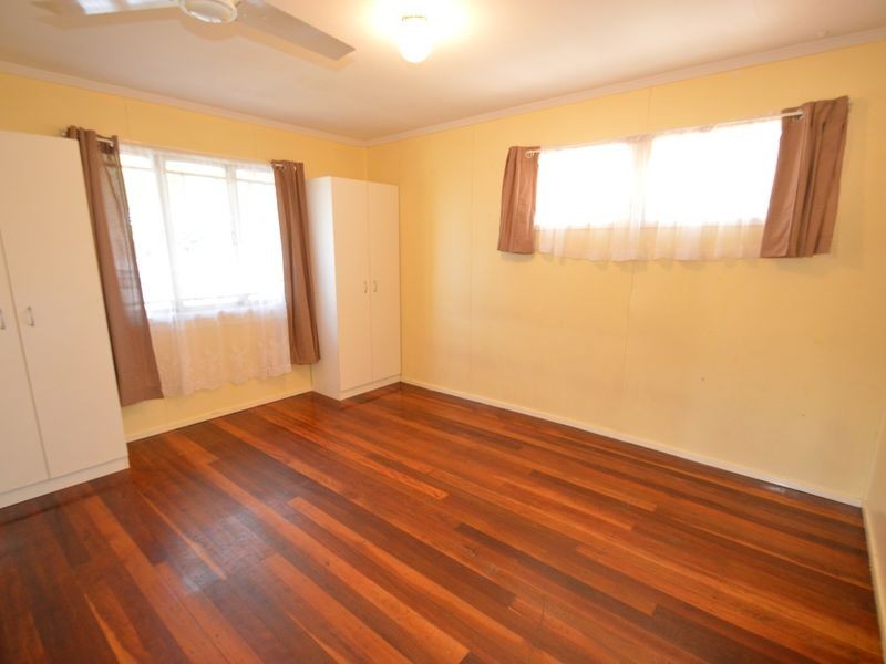 81 Smith Road, Woodridge QLD 4114