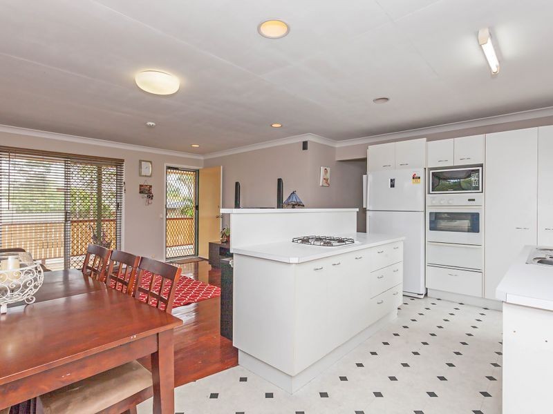 42 Paradise Road, Slacks Creek QLD 4127