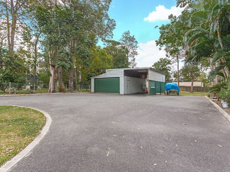 42 Paradise Road, Slacks Creek QLD 4127