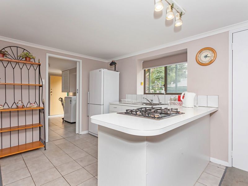 42 Paradise Road, Slacks Creek QLD 4127