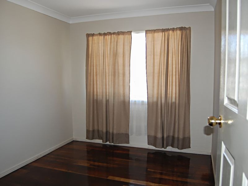 14 Camelia Avenue, Logan Central QLD 4114