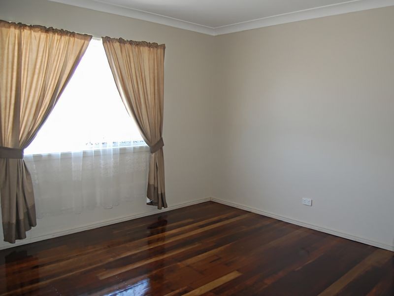 14 Camelia Avenue, Logan Central QLD 4114