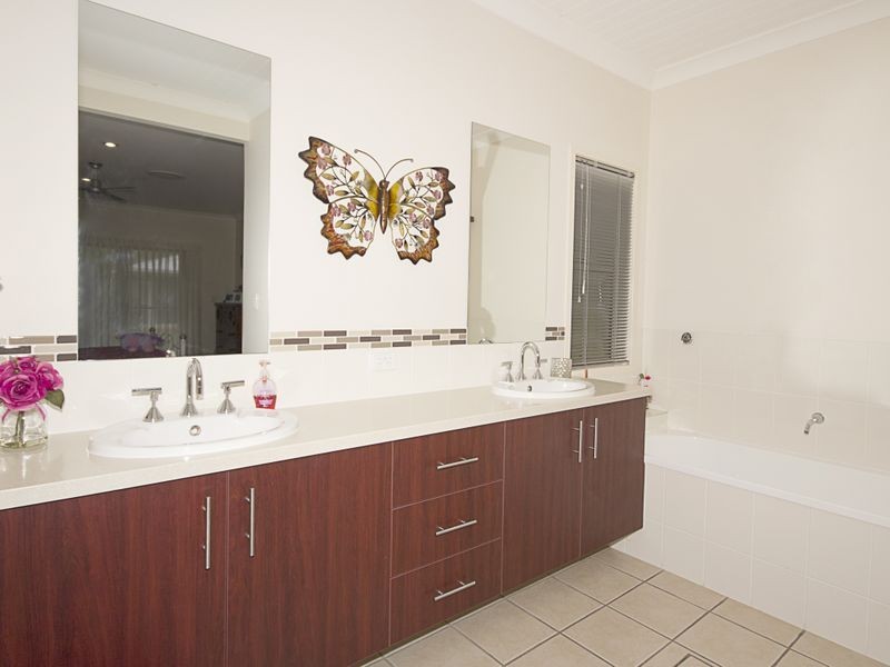 241-269 Teviot Road, Carbrook QLD 4130
