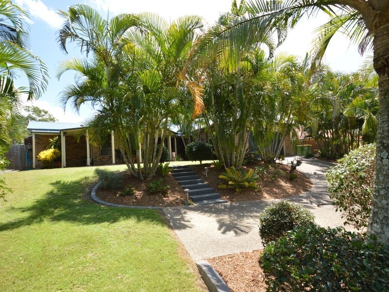 2 Ridgepointe Drive, Cornubia QLD 4130