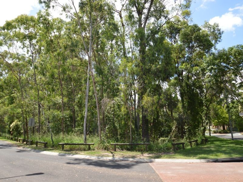 2 Ridgepointe Drive, Cornubia QLD 4130