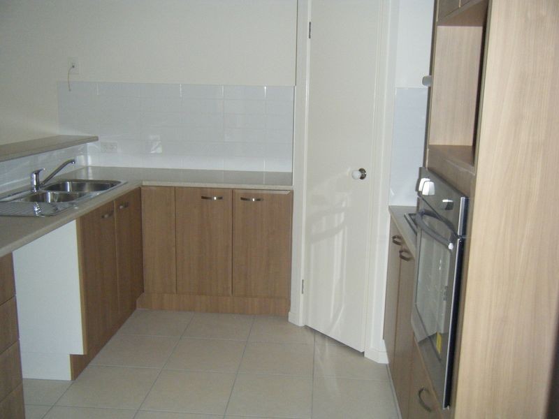 70 Springfield Crescent, Daisy Hill QLD 4127