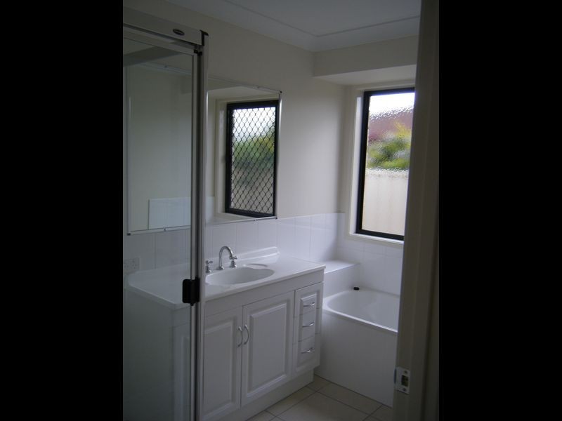 70 Springfield Crescent, Daisy Hill QLD 4127