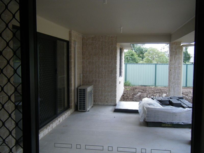 70 Springfield Crescent, Daisy Hill QLD 4127