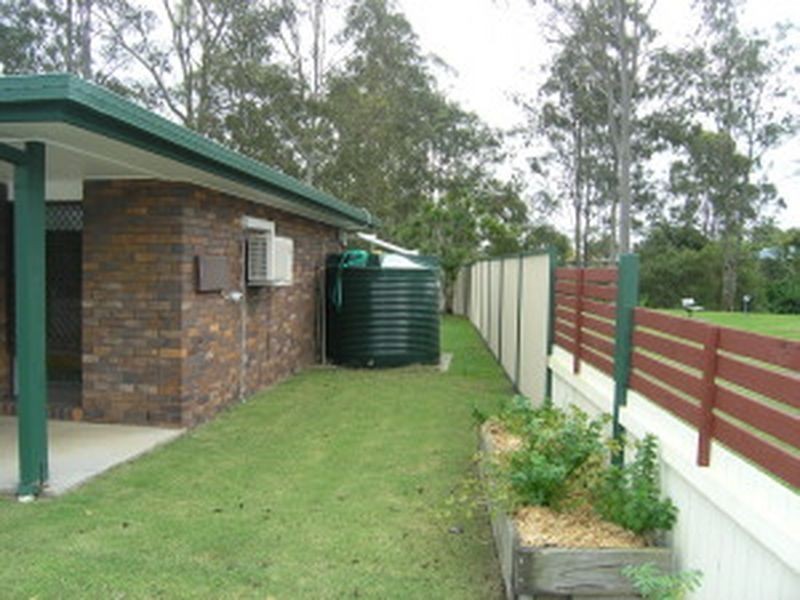 10 Village Drive, Daisy Hill QLD 4127