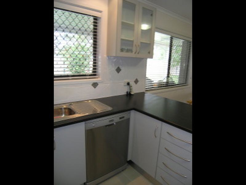 10 Village Drive, Daisy Hill QLD 4127