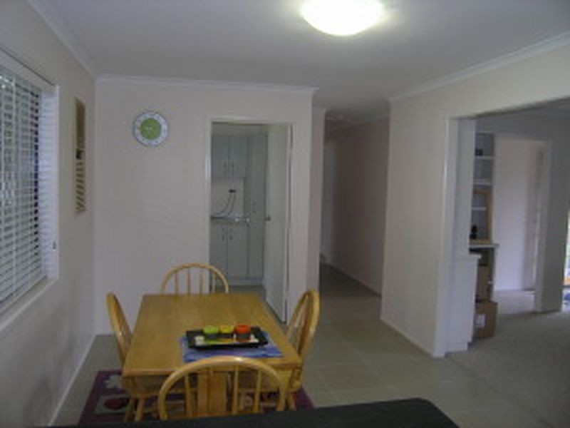 10 Village Drive, Daisy Hill QLD 4127