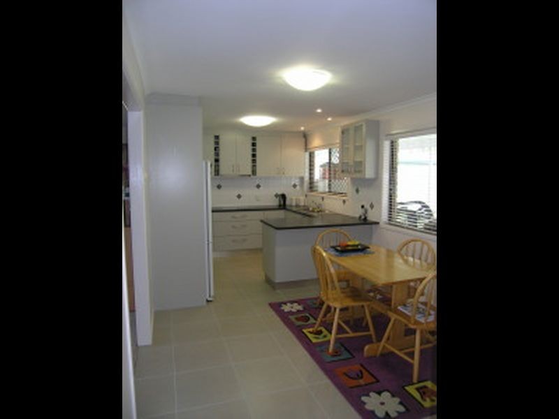 10 Village Drive, Daisy Hill QLD 4127