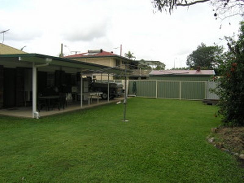 10 Village Drive, Daisy Hill QLD 4127