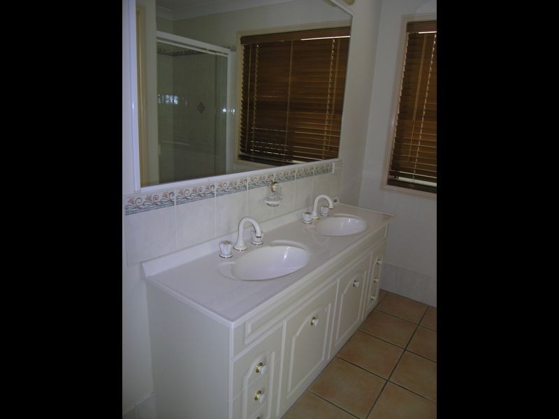 Tanah Merah QLD 4128