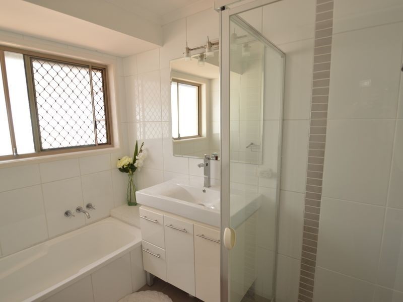 15 Mersing Court, Tanah Merah QLD 4128