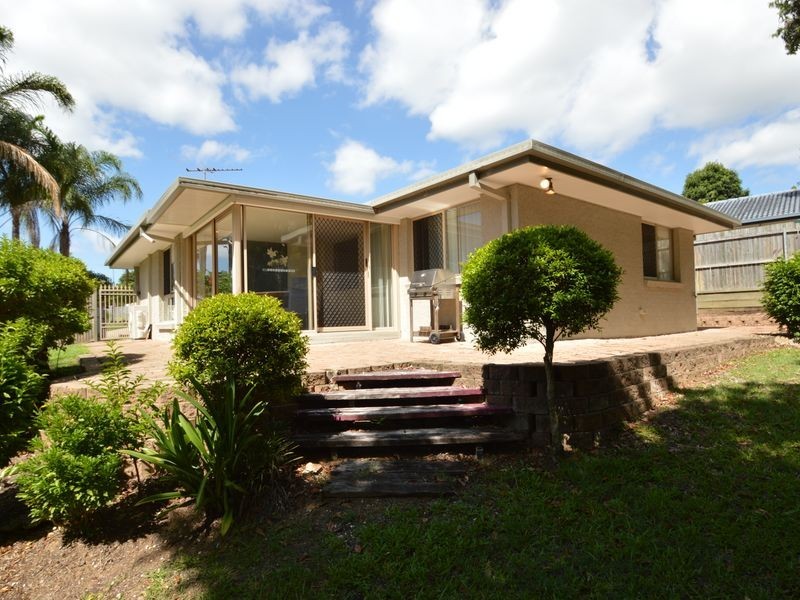 15 Mersing Court, Tanah Merah QLD 4128