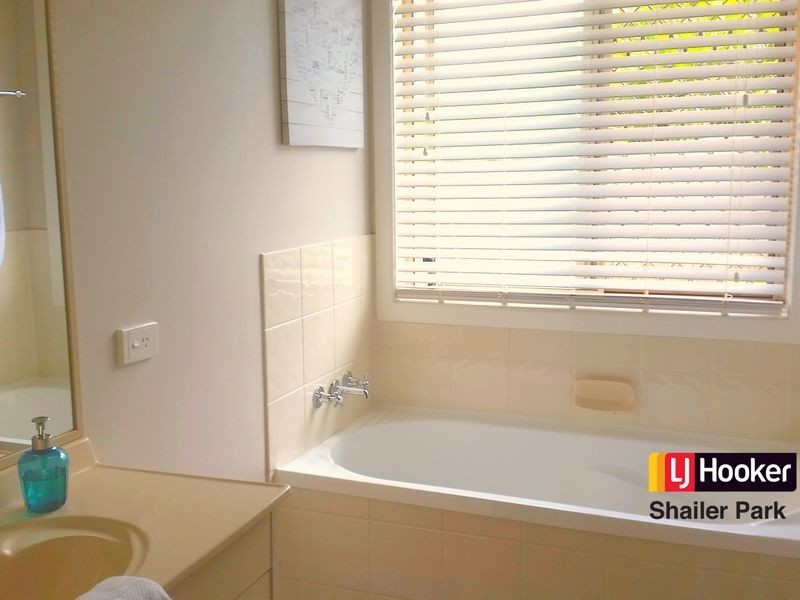 10 Kabut Court, Tanah Merah QLD 4128