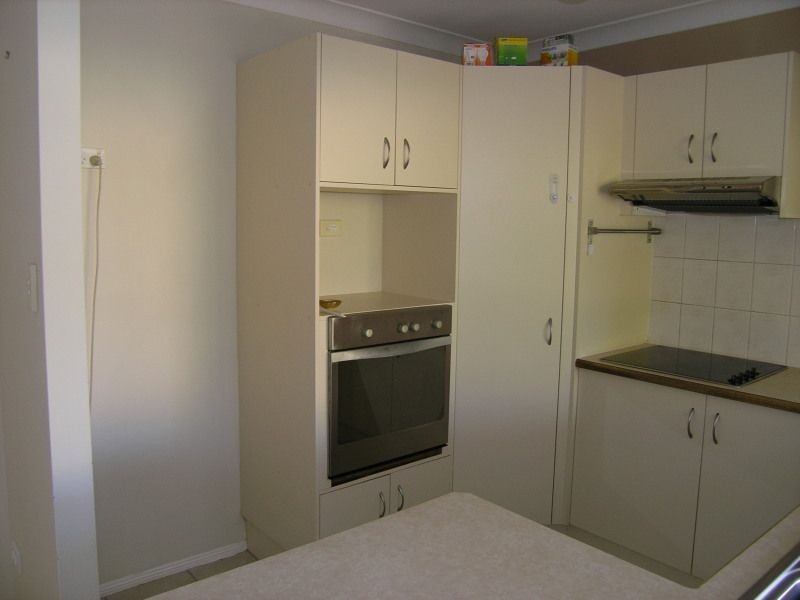 8 Parry Court, Windaroo QLD 4207