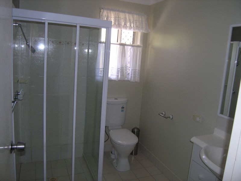 8 Parry Court, Windaroo QLD 4207