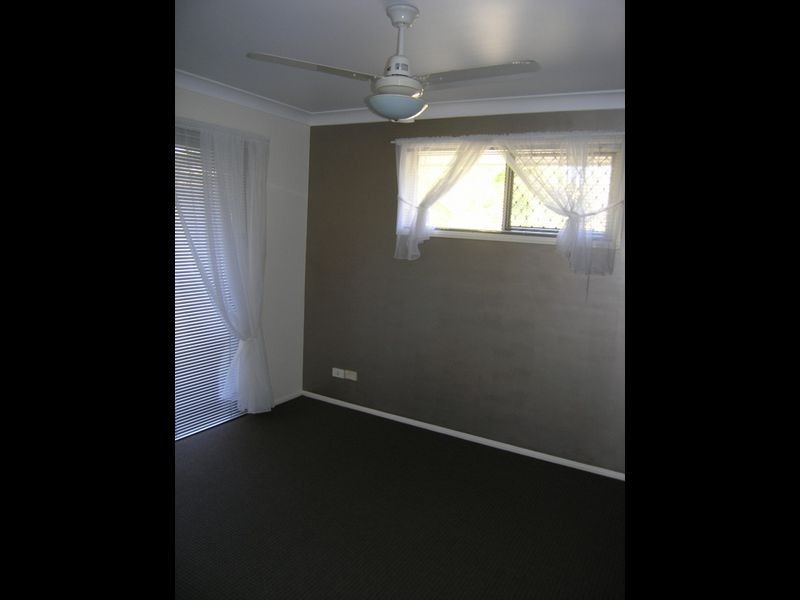 8 Parry Court, Windaroo QLD 4207