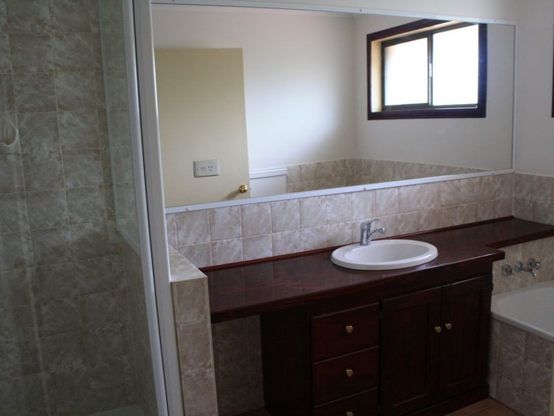 19 Dendron Street, Shailer Park QLD 4128