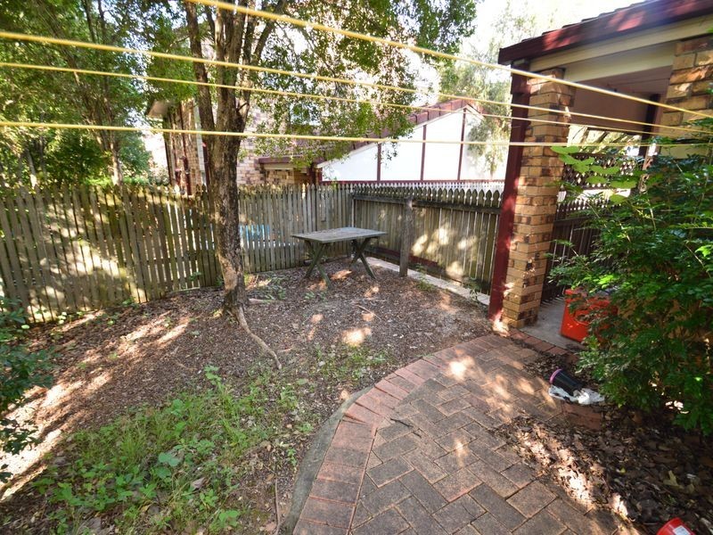 28/3809 Pacific Highway, Tanah Merah QLD 4128
