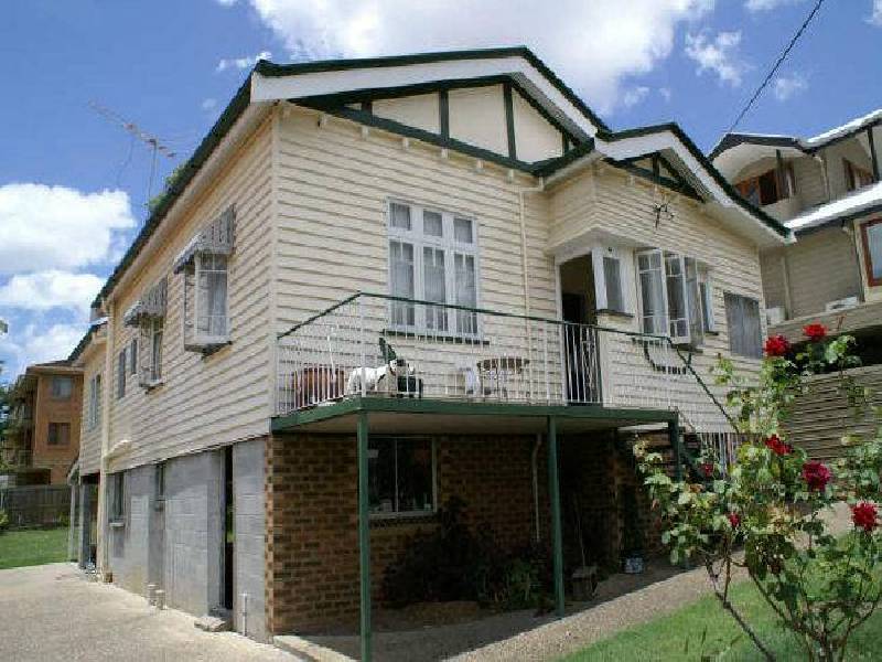 3 Newton Street, Coorparoo QLD 4151