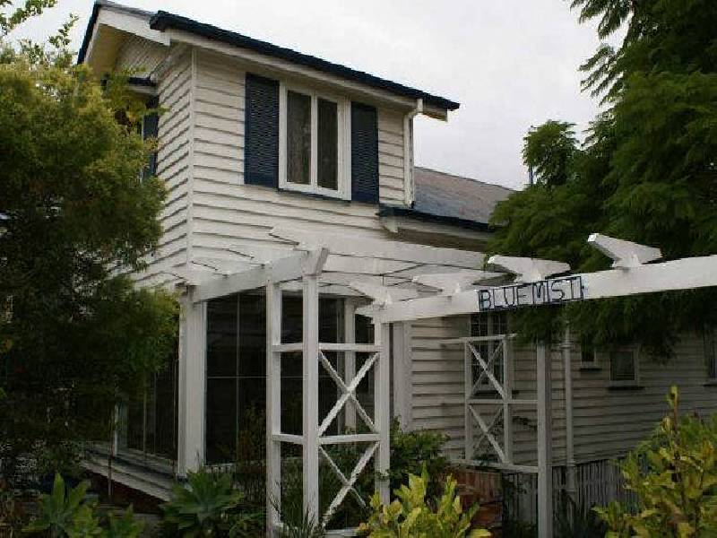 26 Wentworth Parade, Balmoral QLD 4171