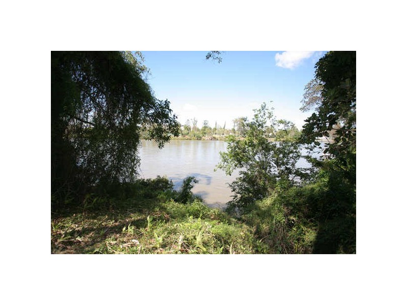 53 Fraser Tce, Highgate Hill QLD 4101