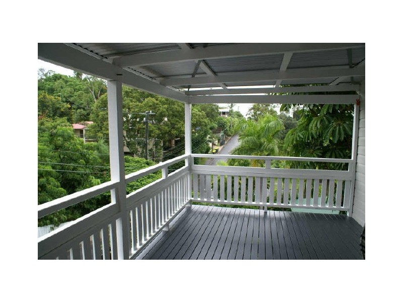 11 Sankey Street, Highgate Hill QLD 4101