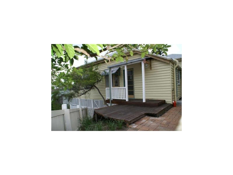 1 Rosecliffe Street, Highgate Hill QLD 4101