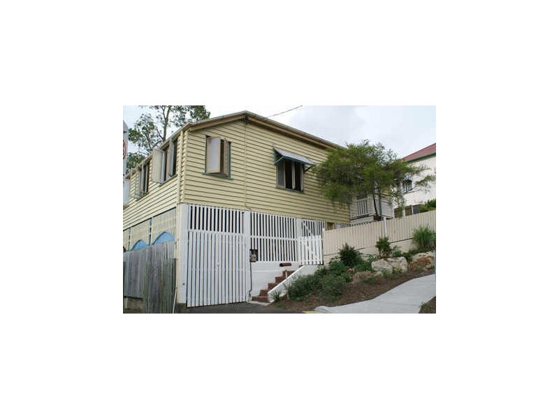 1 Rosecliffe Street, Highgate Hill QLD 4101