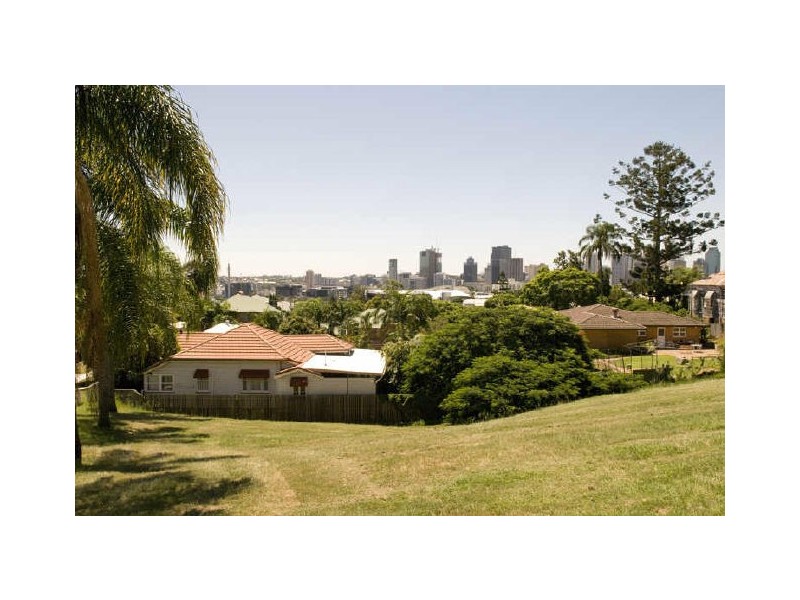 82 Hampstead Rd, Highgate Hill QLD 4101